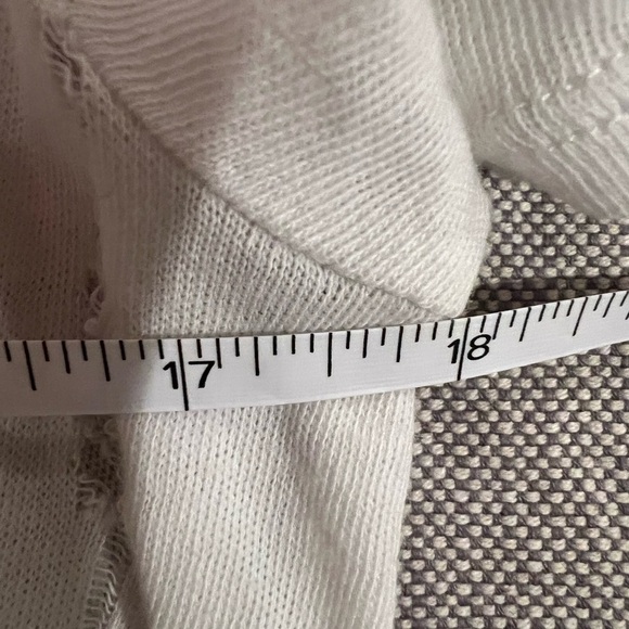 CHA SOR Chaser Grateful Dead Women's White Graphic Tee, destroyed, size medium - Picture 4 of 5